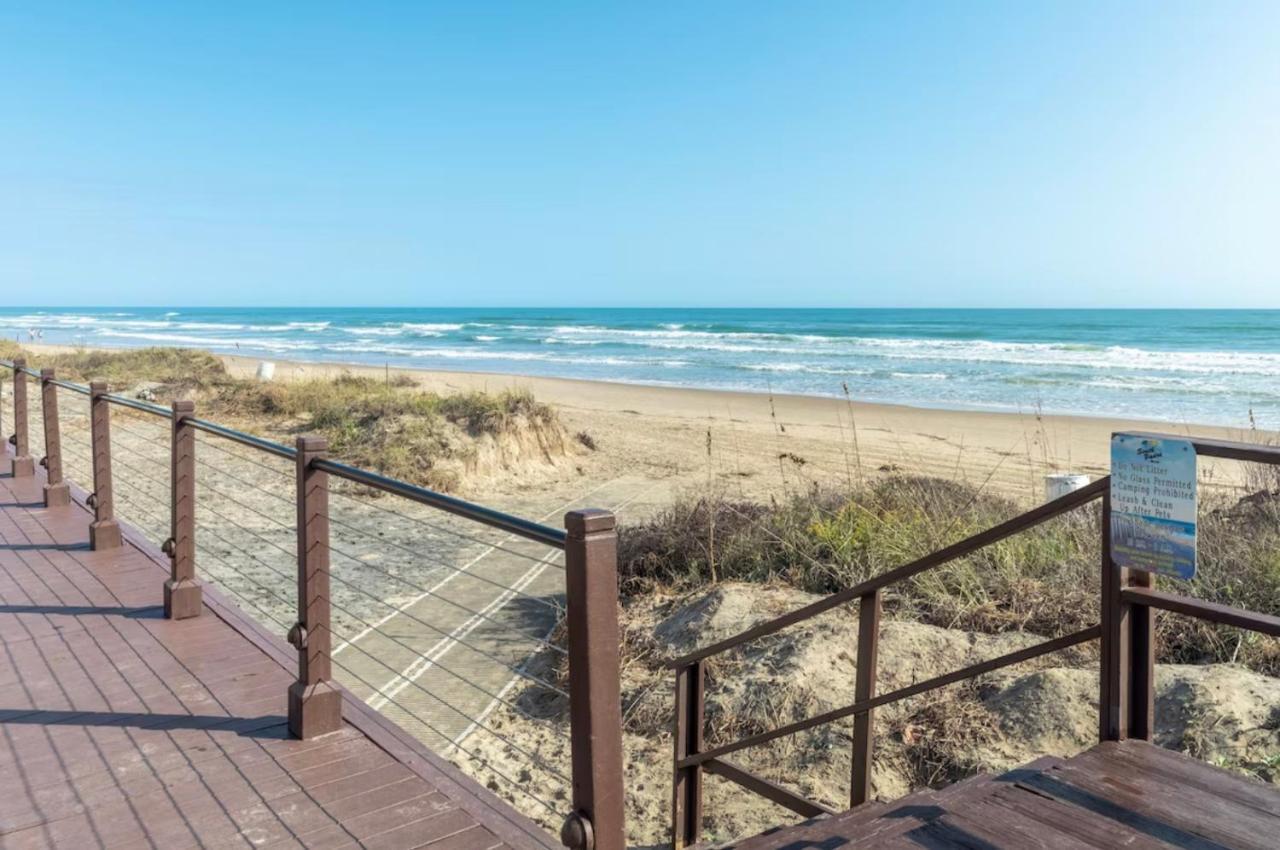 New Stunning Ocean-View Beachfront Resort, Heated Pool! 사우스 파드레 아일랜드 외부 사진