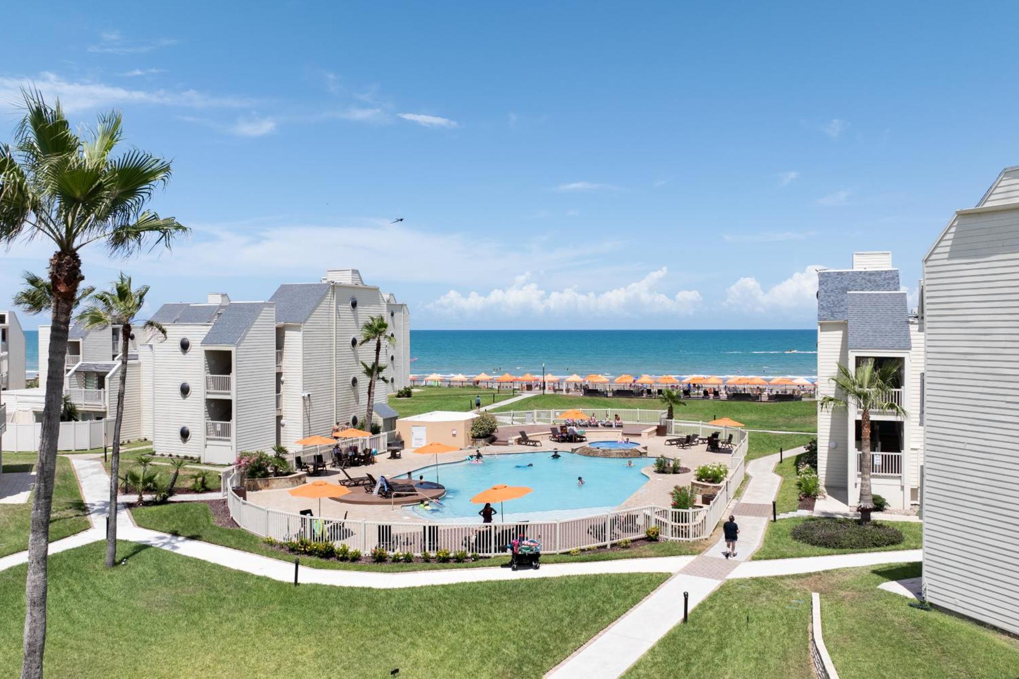 New Stunning Ocean-View Beachfront Resort, Heated Pool! 사우스 파드레 아일랜드 외부 사진